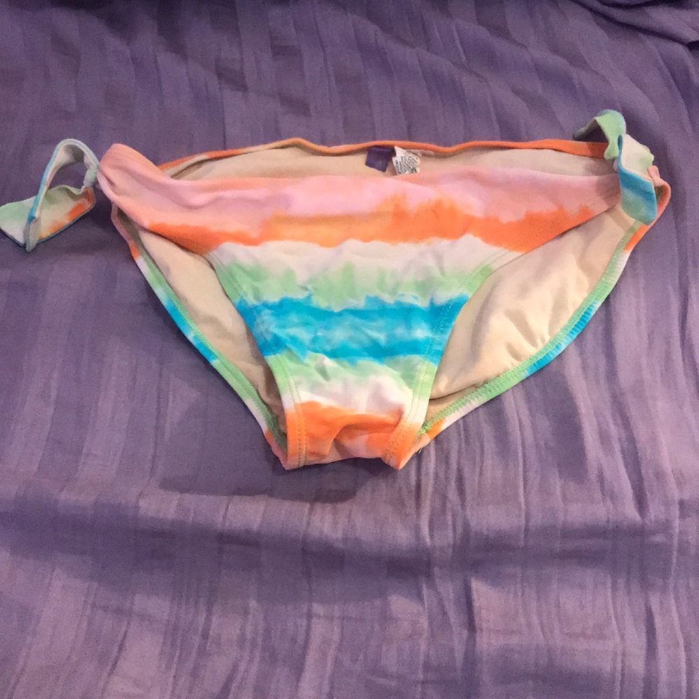 Girl bikini bottoms free if bundled